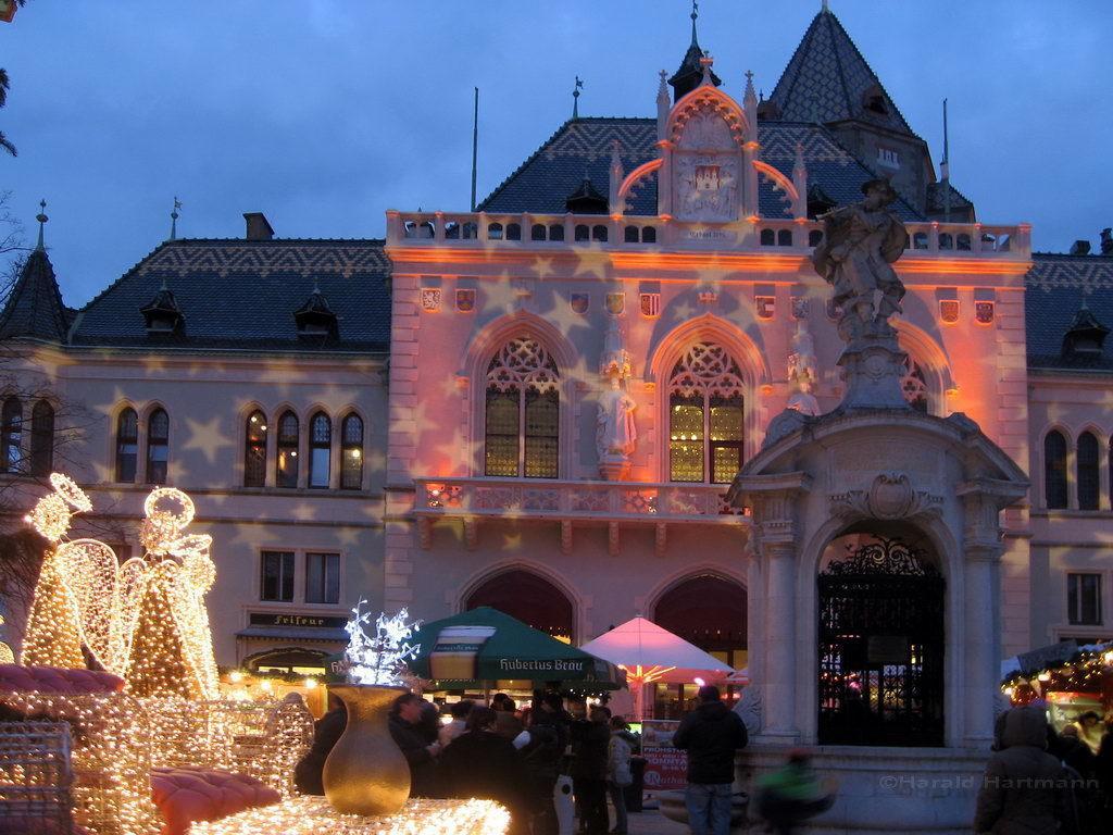 Hotel Zur Sonne Korneuburg Buitenkant foto